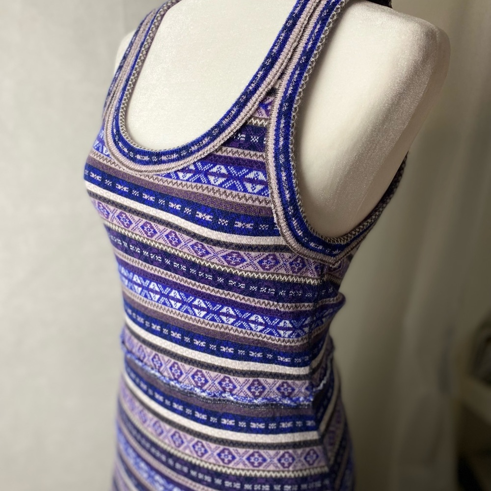 FREE PEOPLE adorable sweater dress.